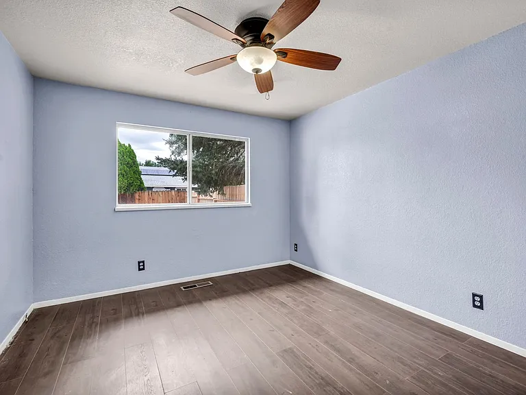 17575 Parrot Dr — Photo 22
