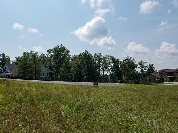 5th image of 588 Hickory Dr Lot 19