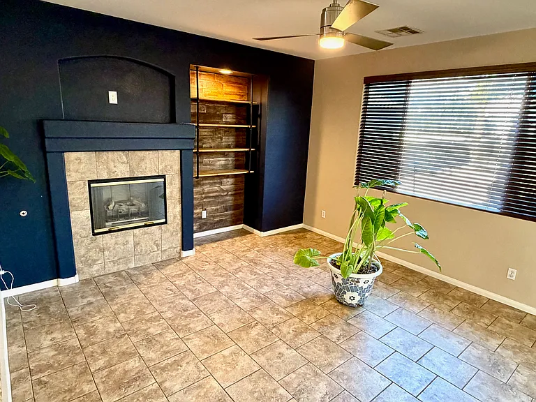3936 Gold Point St — Photo 11