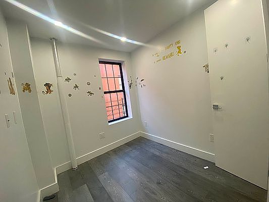4th image of 75 Seaman Ave #3J