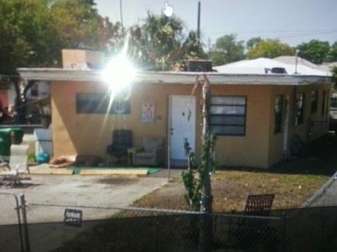 2nd image of 402 Phippen Rd
