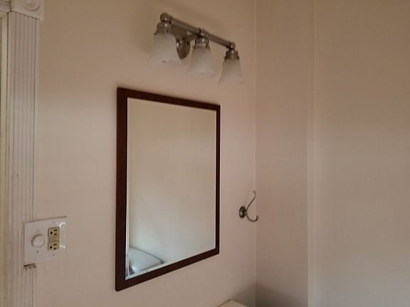 2nd image of 3200 Aramingo Ave