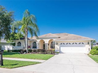 1305 Willow Bend Way, Lutz, FL 33549