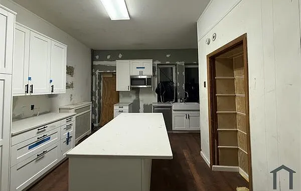 5213 Germantown Ave — Photo 9