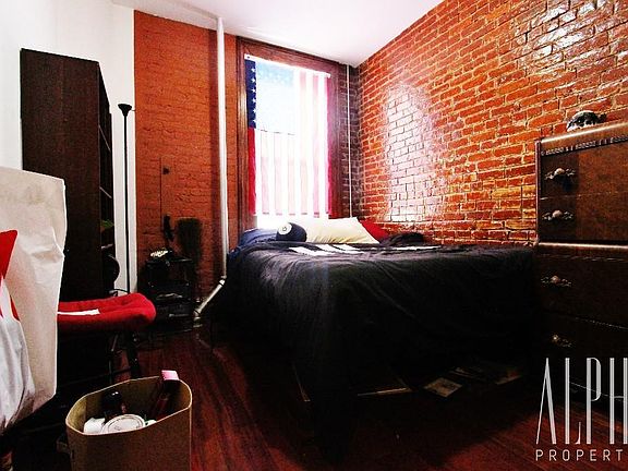 3rd image of 1646 Madison Ave APT 2A