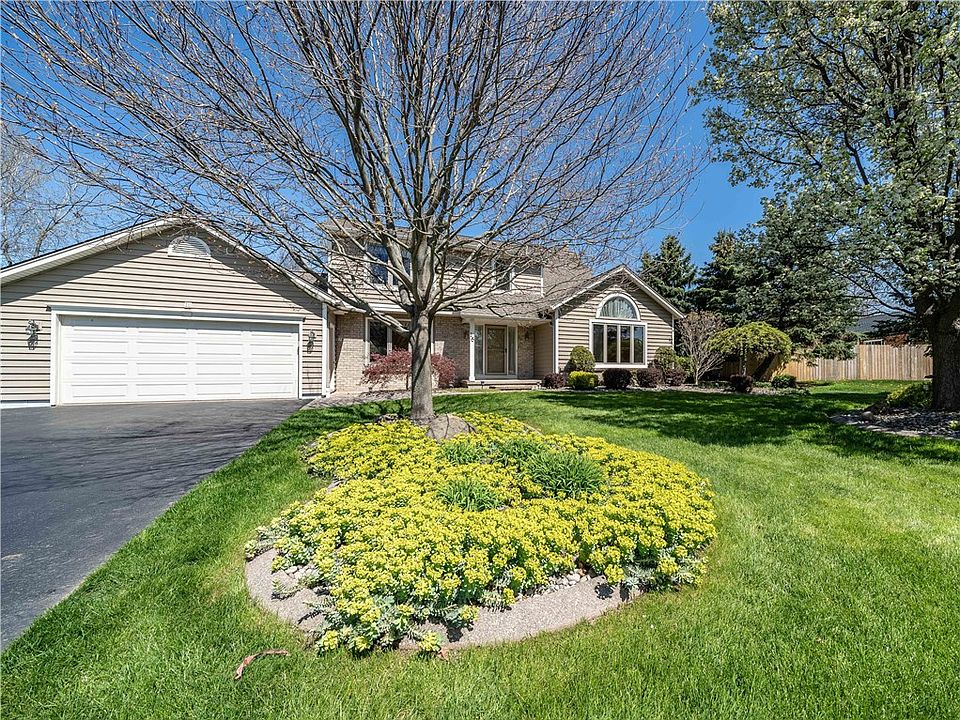 1st image of 16 Haskins Ln N