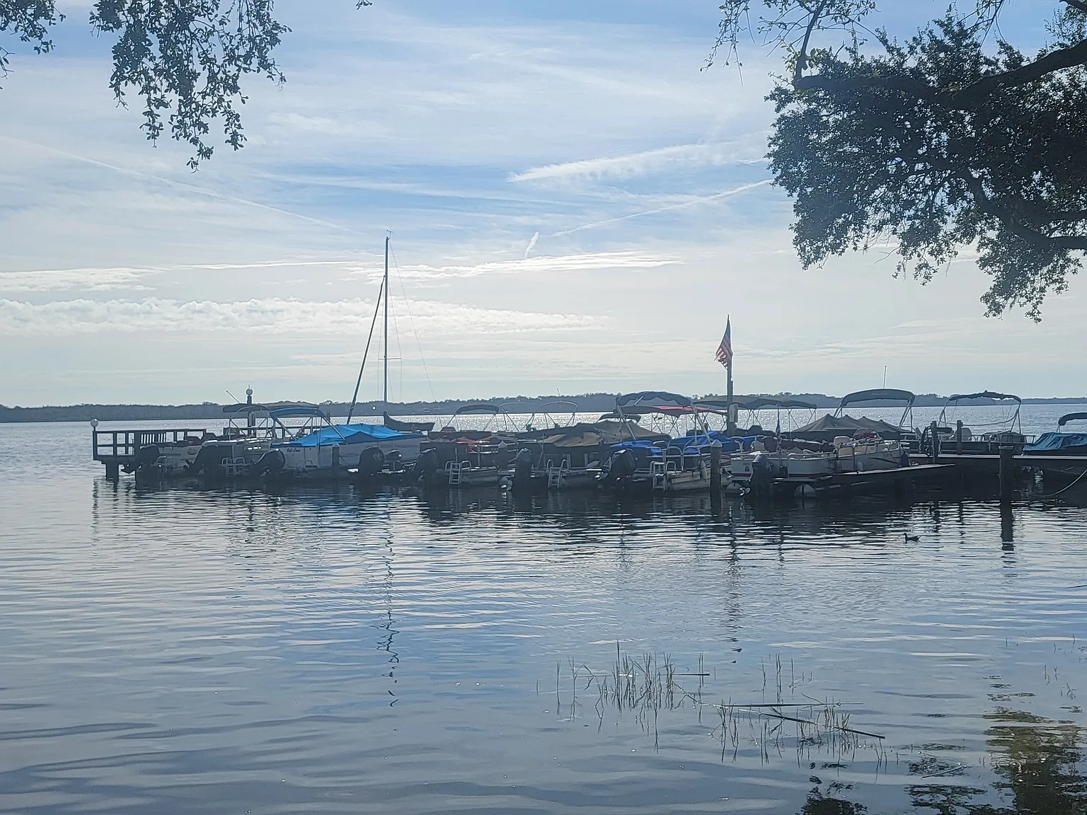 Lake Front Condo Community — Photo 3