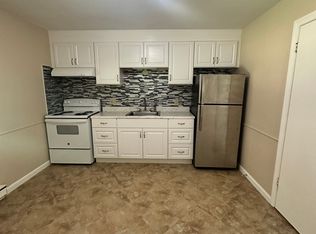 70 Pond Meadow Rd #22, Ivoryton, CT 06442