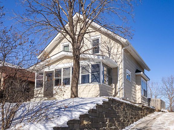 2nd image of 1191 Minnehaha Ave W