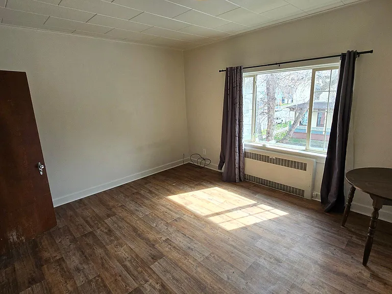 424 E Broadway St #3 — Photo 2