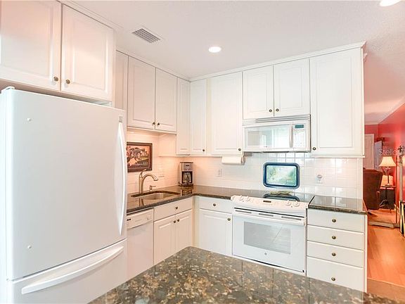 4th image of 2447 Ecuadorian Way APT 59
