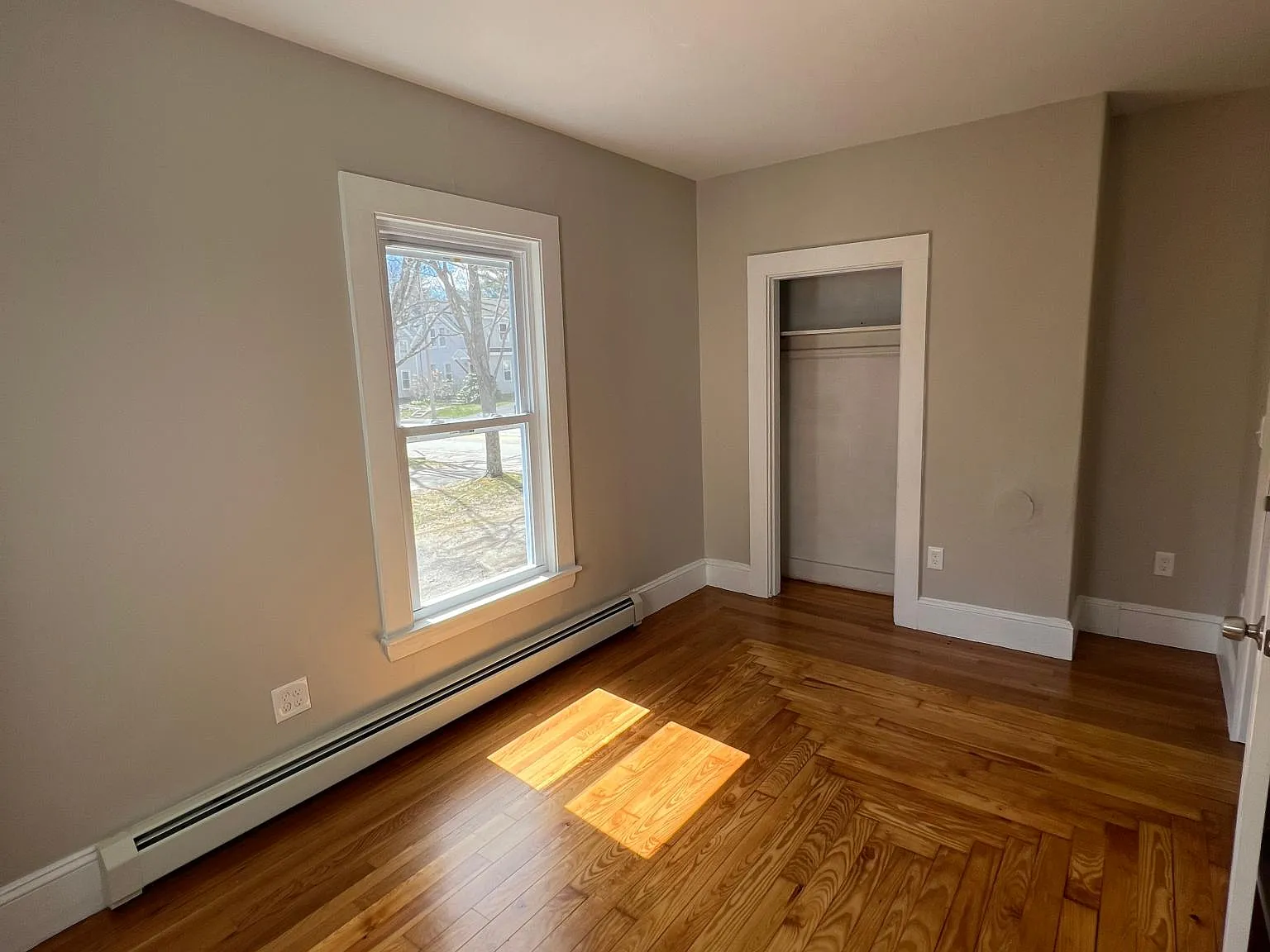 248 Forest St — Photo 2