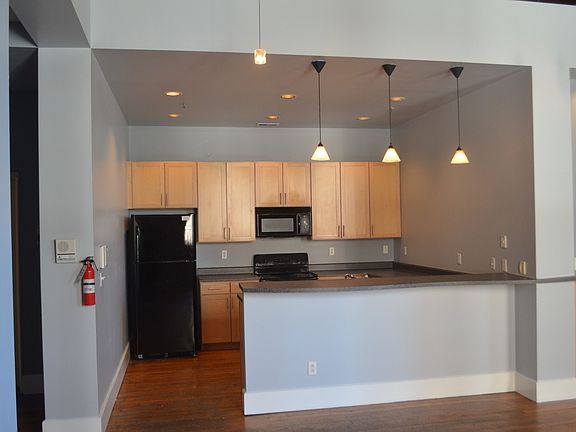 5th image of 222 N College Ave APT 300