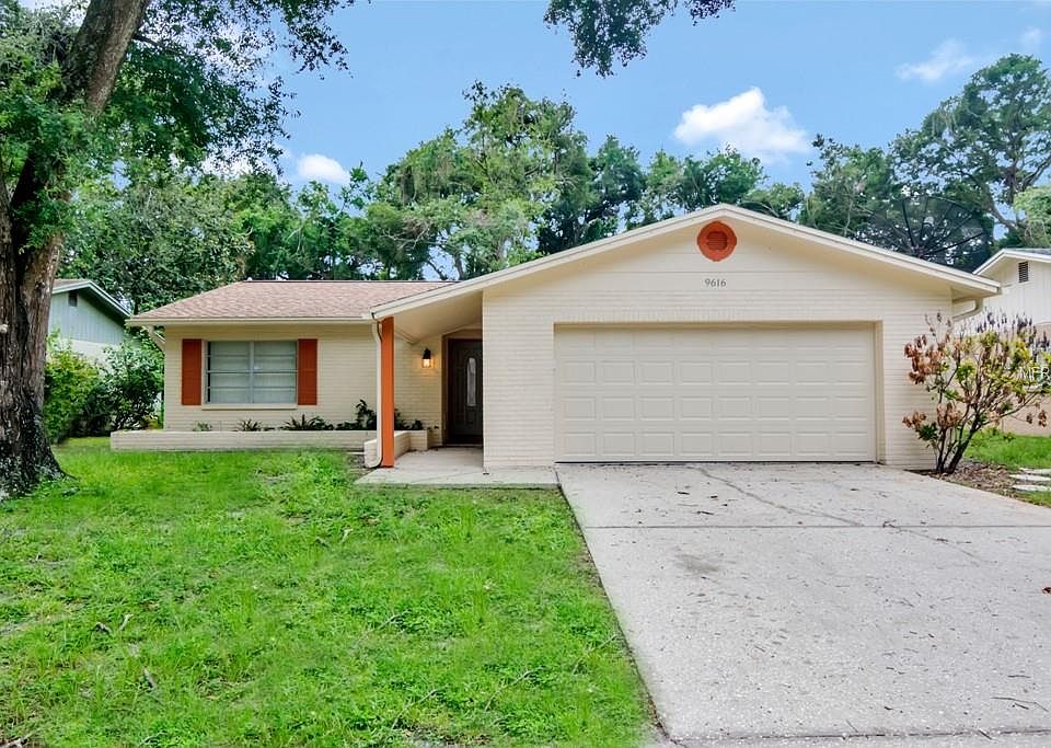 1st image of 9616 Hidden Oaks Cir