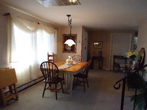 3rd image of 49 Iriquois Ave