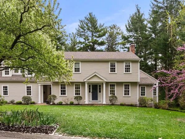 9 Amber Rd, Hingham, MA 02043