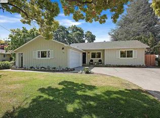 1118 Lisa Ln, Los Altos, CA 94024