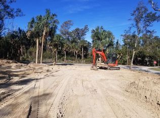 602 Jungle Rd, Edisto Island, SC 29438