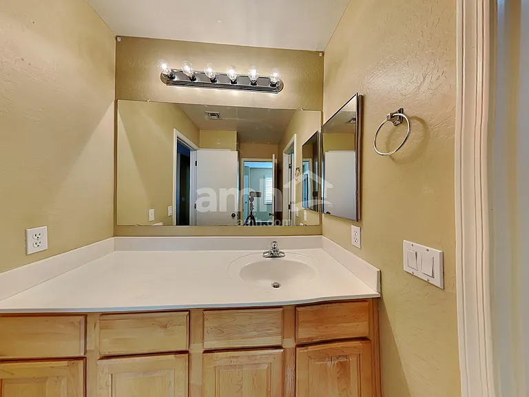 10143 W Preston Ln — Photo 19