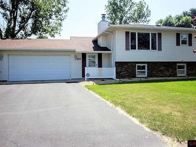 1st image of 113 Chatsworth Dr