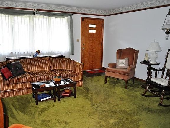 5th image of 3444 Astor Ave