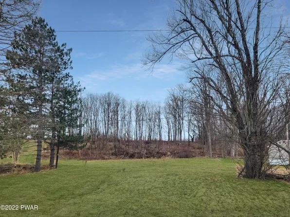 81 Hamlin Hwy, Moscow, PA 18444