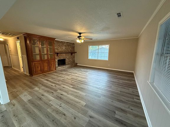 4th image of 102 McSwean Dr