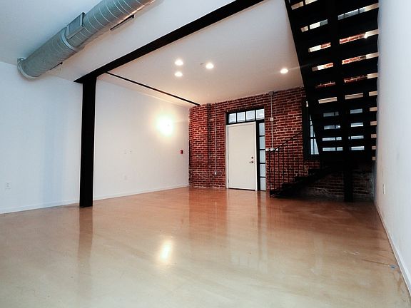 3rd image of 1401 Germantown Ave APT 1E