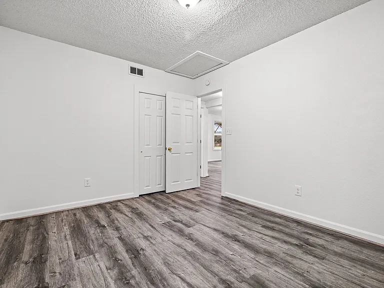 1017 7th Ave SW — Photo 18