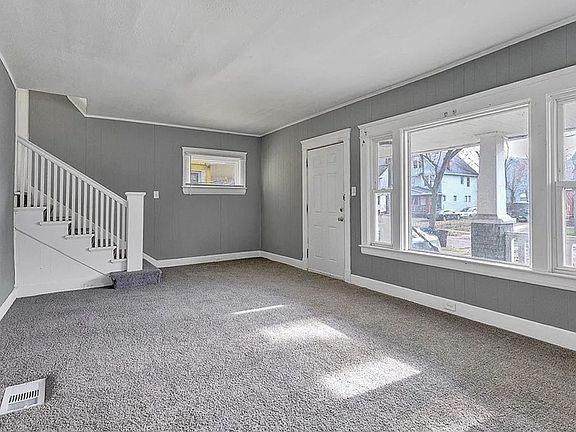5th image of 9901 Yale Ave