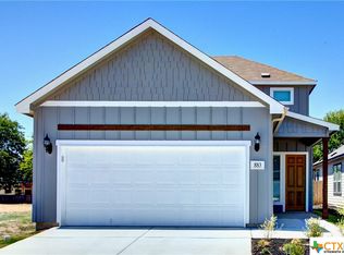 883 Farmhouse Trl, New Braunfels, TX 78130