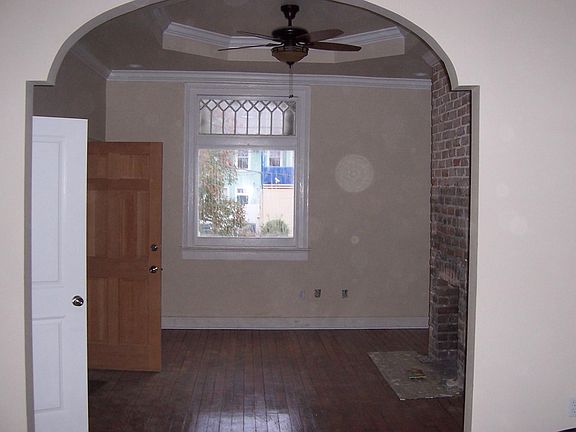 2nd image of 4925 Freret St #A