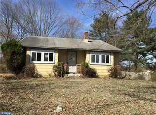 2 Delahaye Rd, Lindenwold, NJ 08021