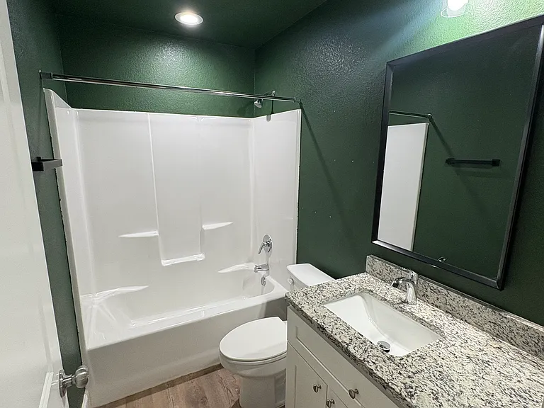 1842 Sweetwater Ln — Photo 11