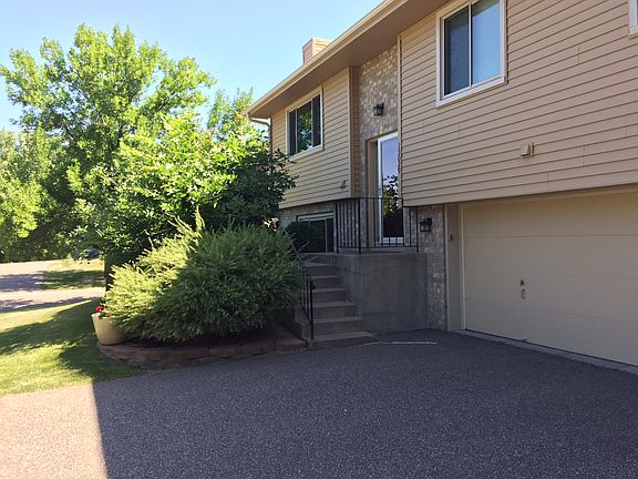 Split Entry Front Steps