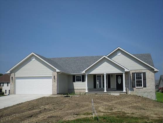 2nd image of 1049 Arrowhead Ln