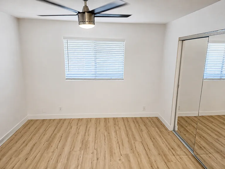 430 Gaviota Ave #203 — Photo 7