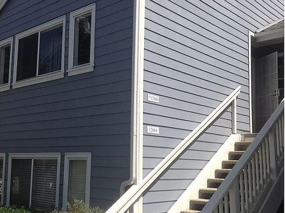 2nd image of 12866 Sycamore Village Dr