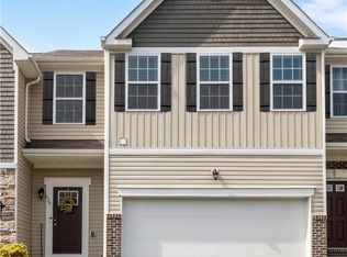 629 Freedom Dr, Carnegie, PA 15106