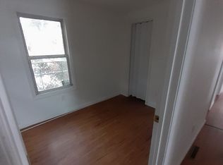 1537 Devine St, Schenectady, NY 12308