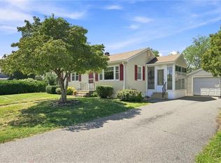 197 Glen Dr, Warwick, RI 02889