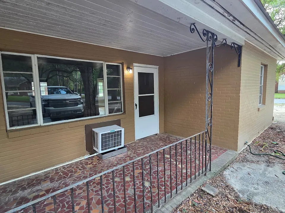 716 9th Ave #A