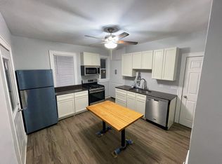 1621 N Warren Ave, Milwaukee, WI 53202
