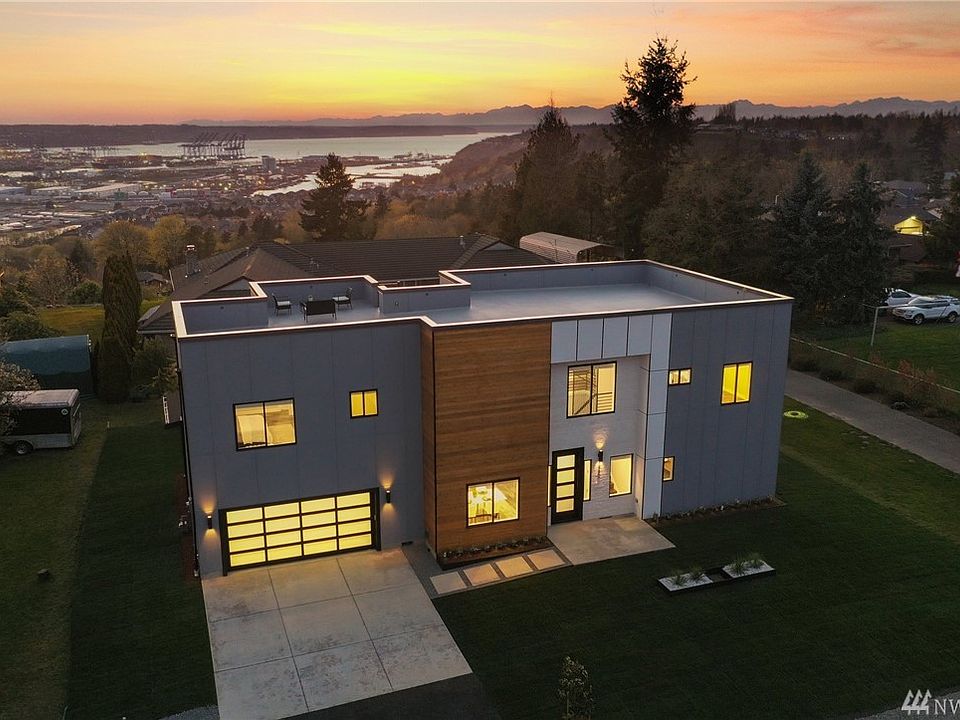 1st image of 1740 65th Ave NE