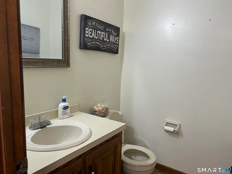 17 Eagle Rock Cir #17 — Photo 3