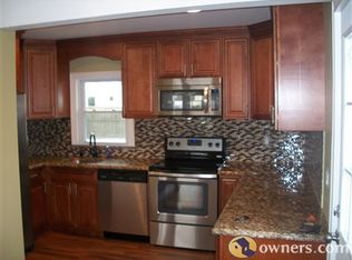 2100 6th St, East Meadow, NY 11554