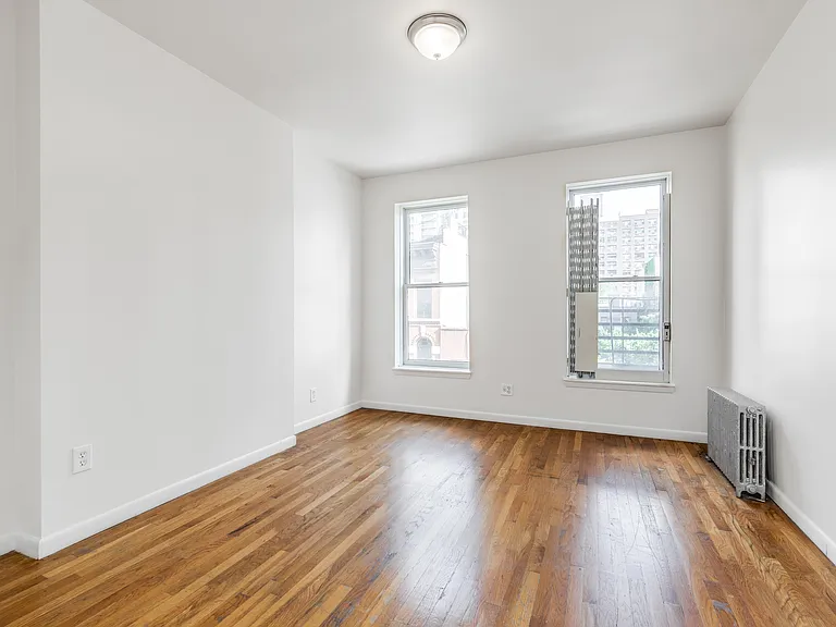 422 E 77th St #5W — Photo 5