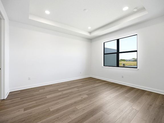4th image of 5854 Windbreak Ct