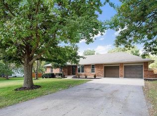 917 Gregory St, Peculiar, MO 64078