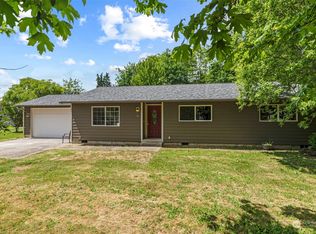 49 Morgan Dr, Cathlamet, WA 98612